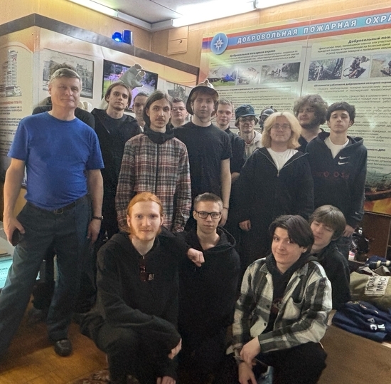 Учебная экскурсия с огоньком: студенты  познакомились с пожарной безопасностью  изнутри!